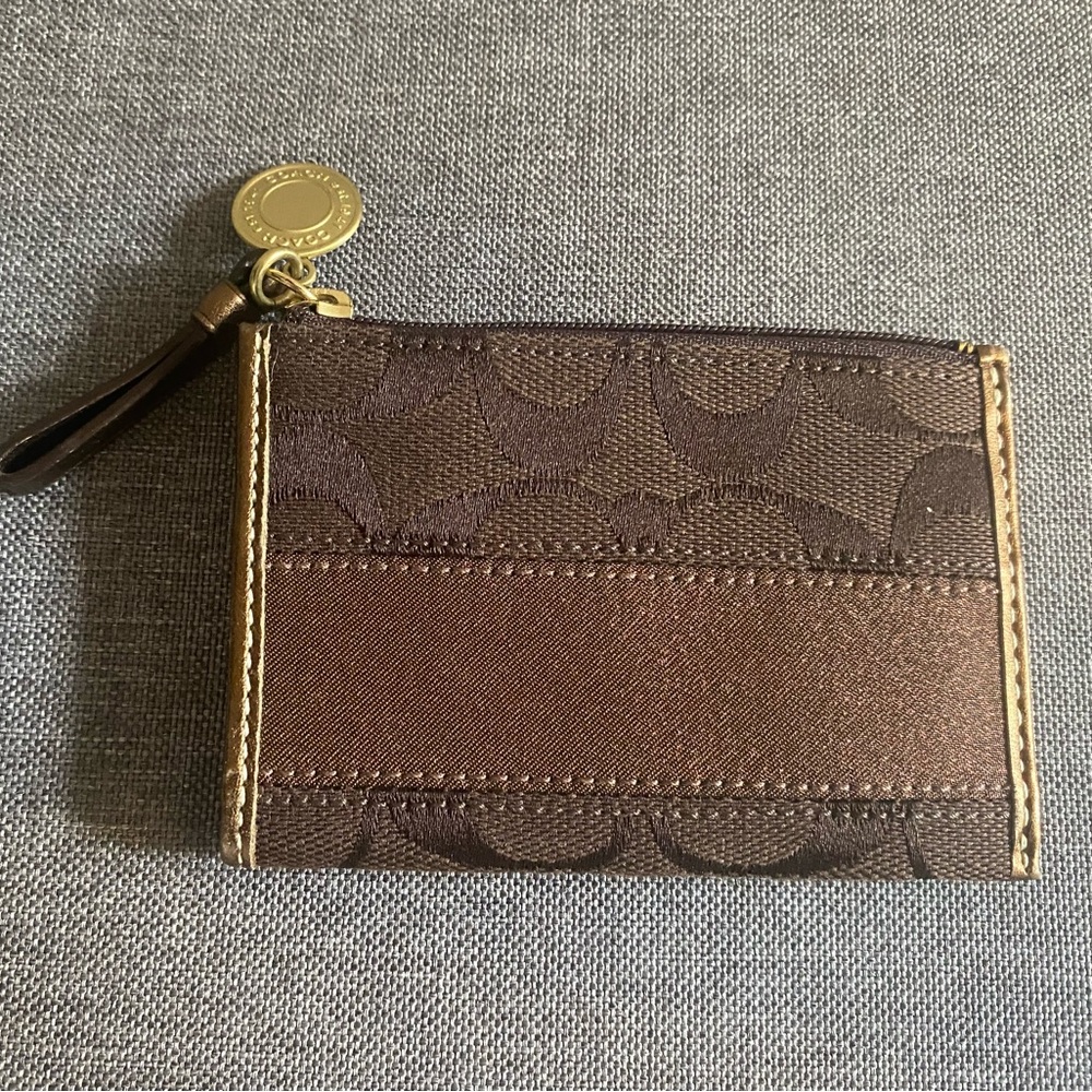 Coach Signature C’s Keychain card wallet in Brown/Gold
